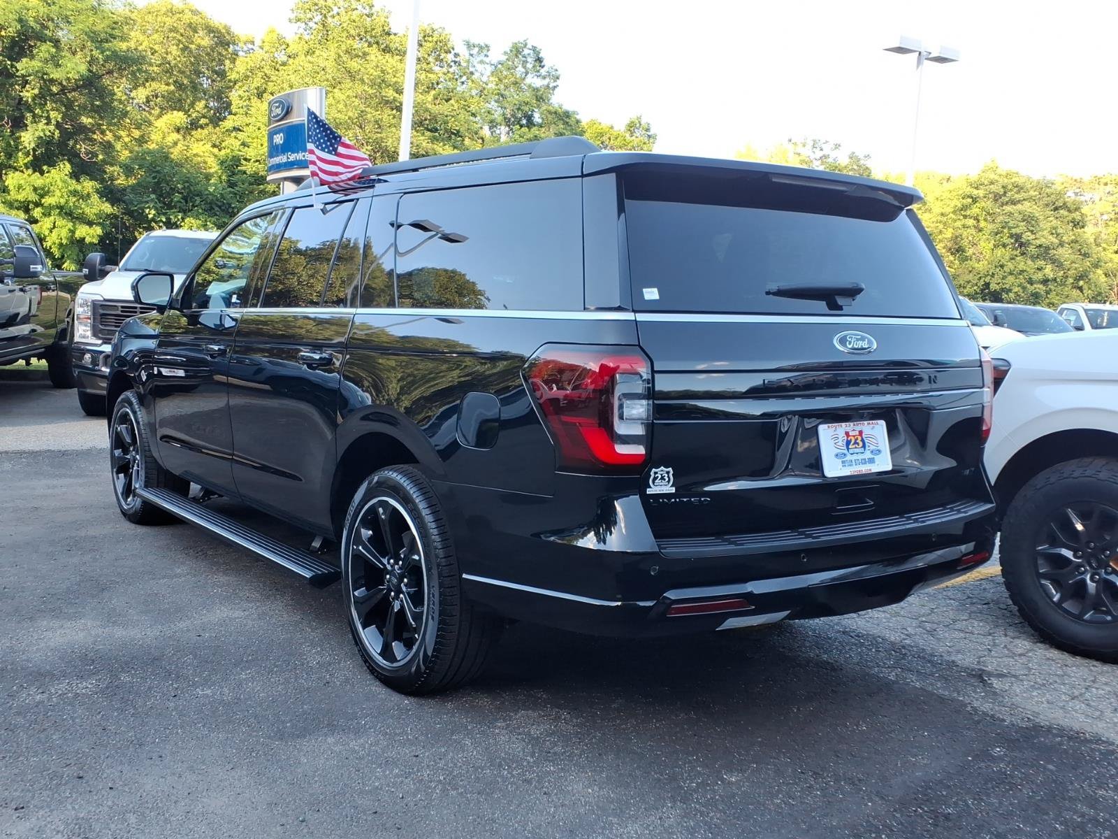 Certified 2023 Ford Expedition Max Limited AWD/4WD image 6