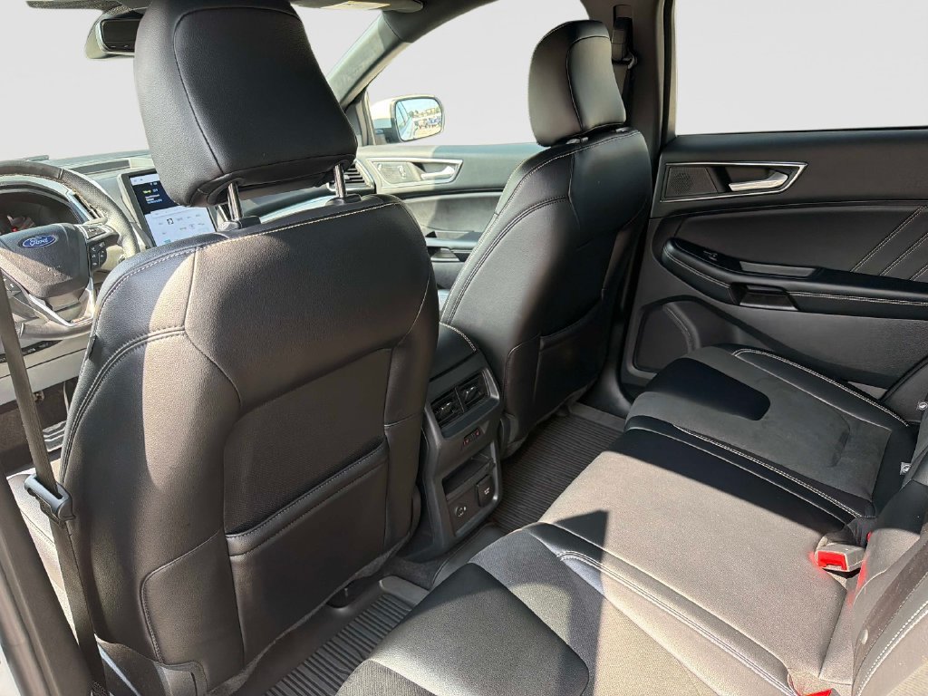 Certified 2022 Ford Edge ST w/ Equipment Group 401A AWD/4WD image 15