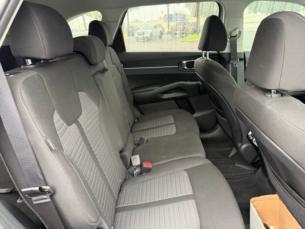 Used 2026 Kia Sorento LX FWD image 20