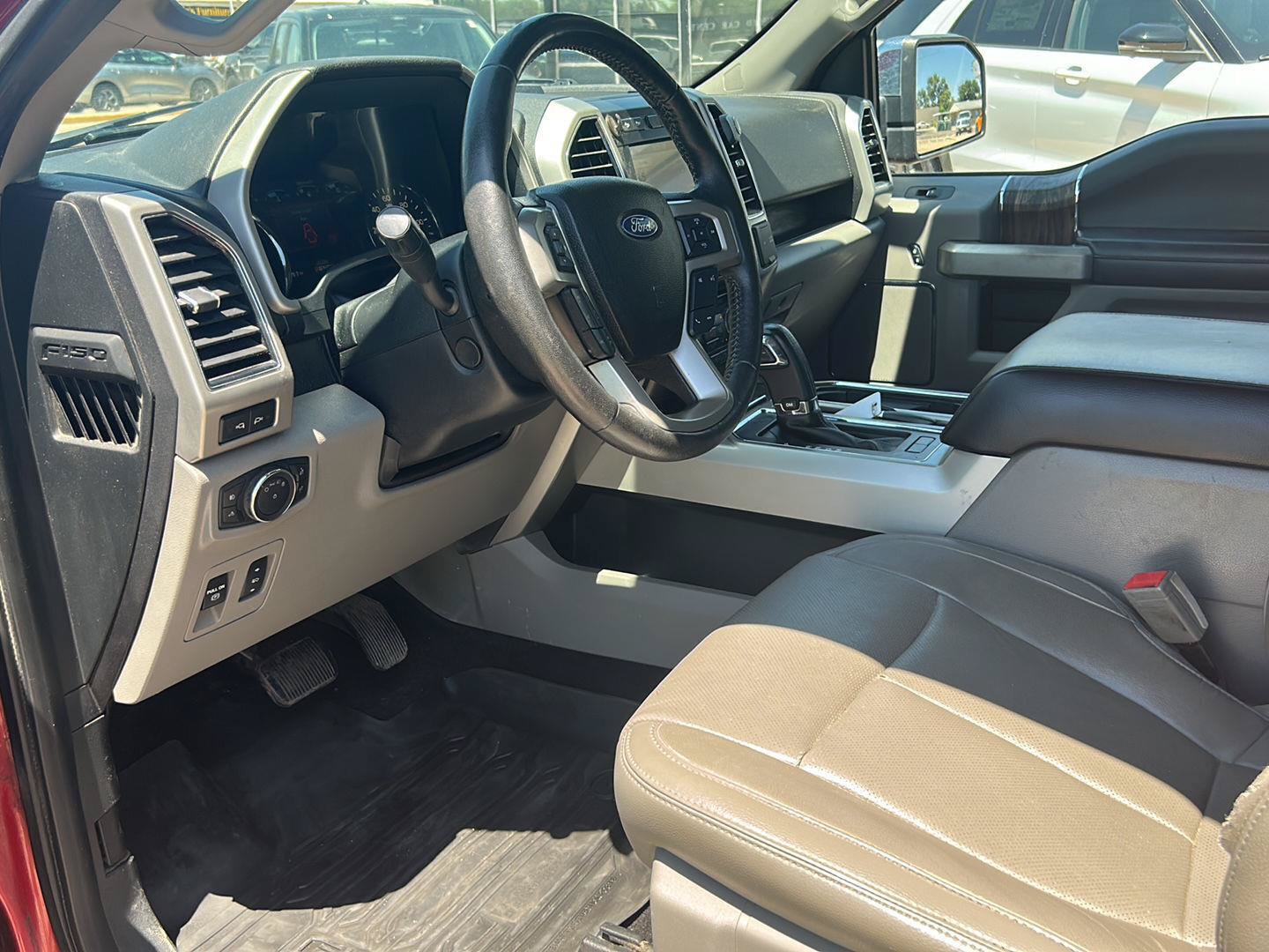 Certified 2018 Ford F150 Lariat w/ Equipment Group 502A Luxury AWD/4WD image 15
