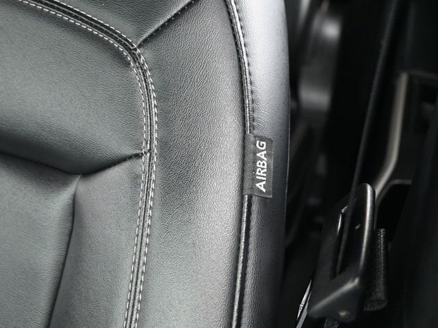 Certified 2023 Ford Explorer XLT w/ Equipment Group 202A image 13