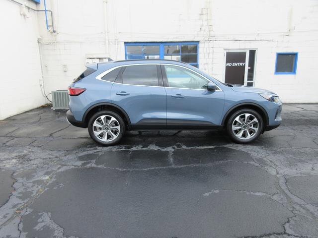 Certified 2024 Ford Escape Platinum AWD/4WD image 8