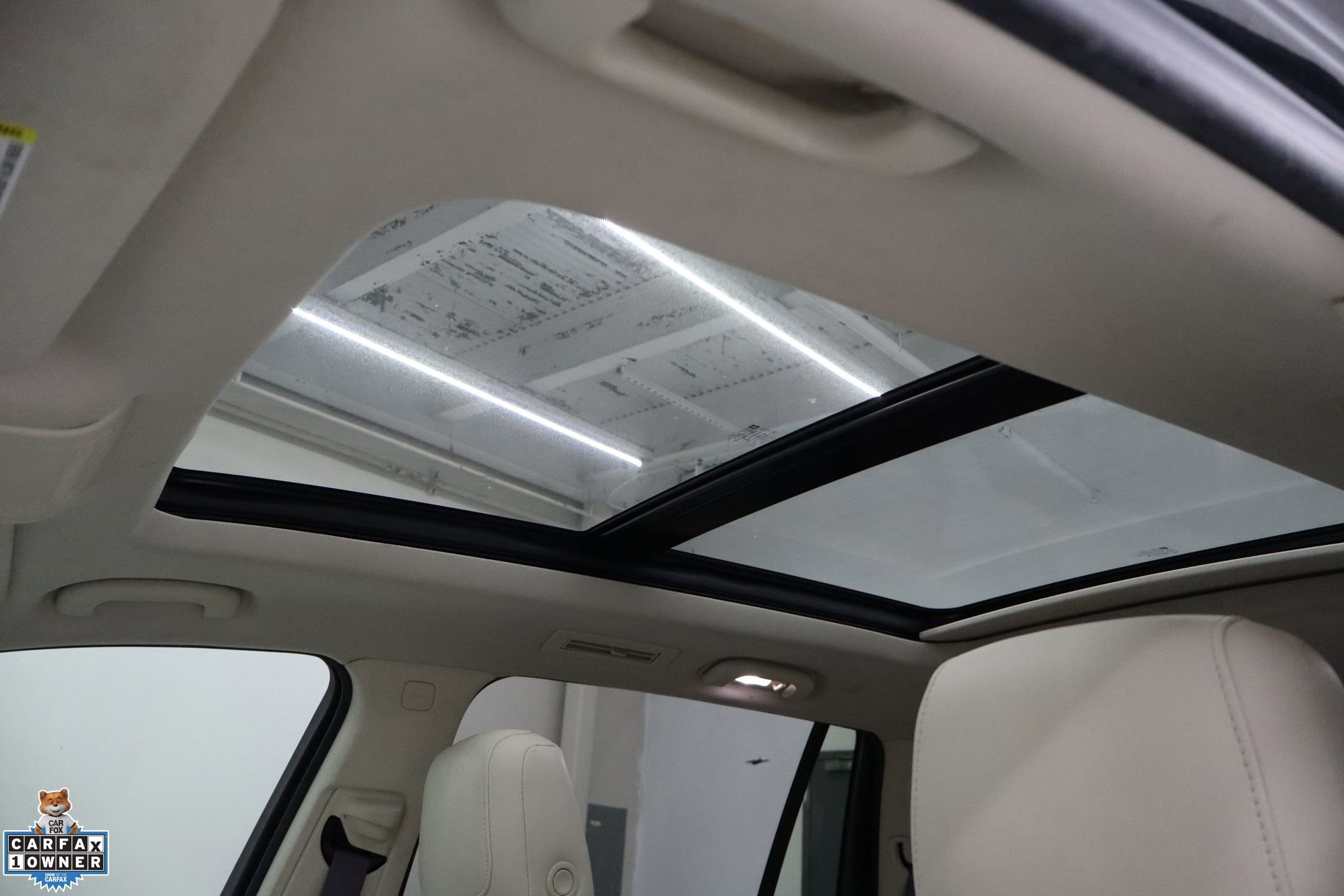 Used 2021 Cadillac XT6 Premium Luxury w/ LPO, Floor Liner Package image 23