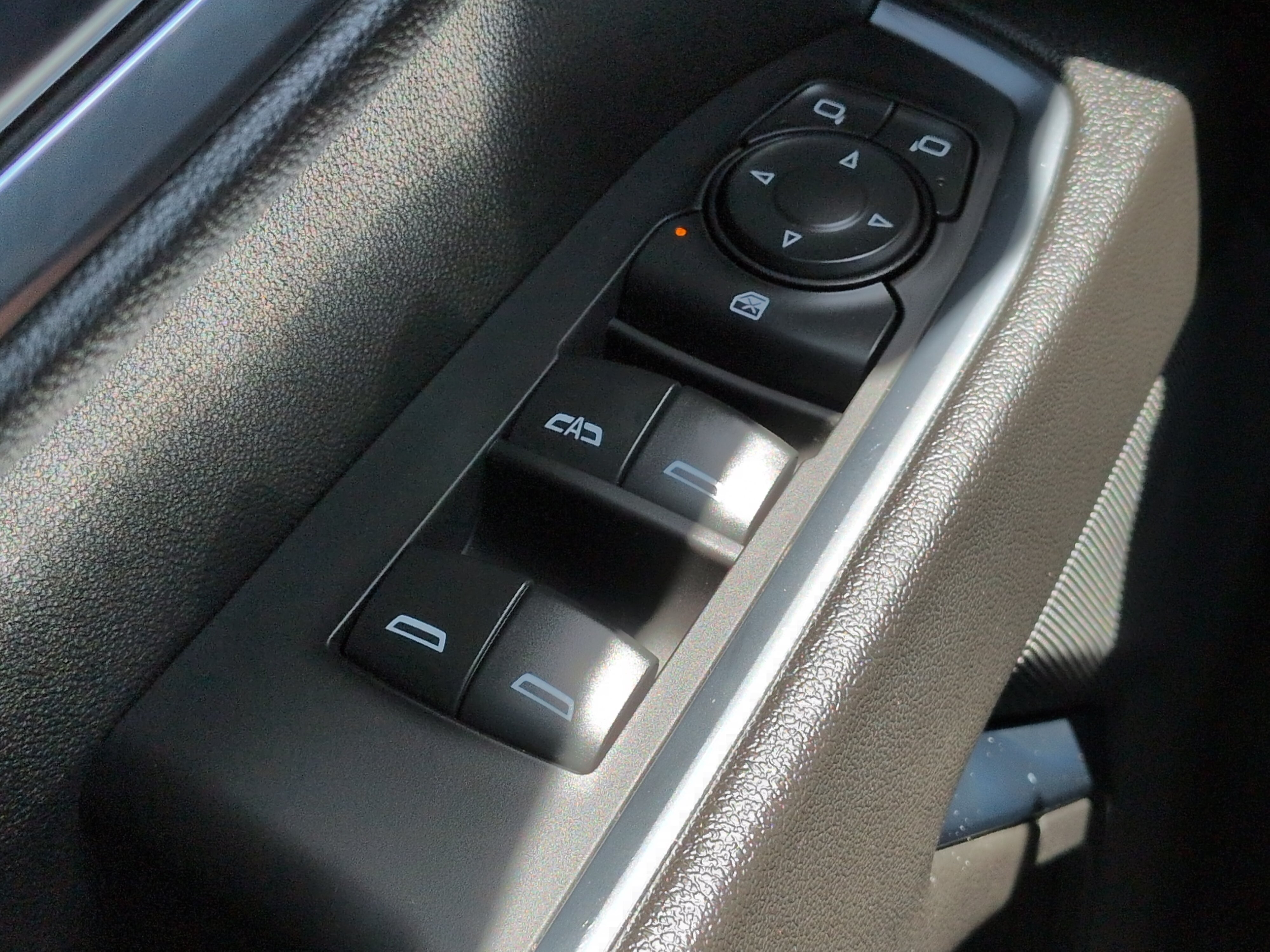 Used 2023 Chevrolet Silverado 1500 RST AWD/4WD image 22