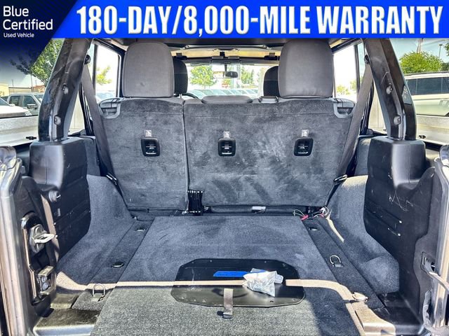 Used 2019 Jeep Wrangler Unlimited Sahara AWD/4WD image 32