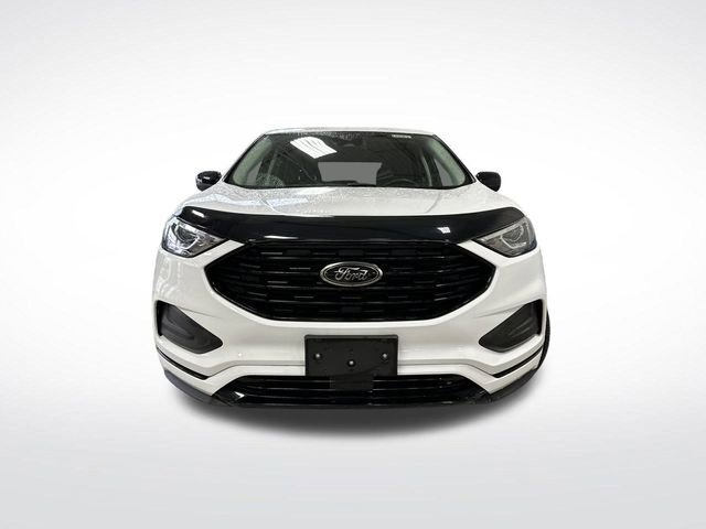 Certified 2024 Ford Edge SE w/ Black Appearance Package image 9