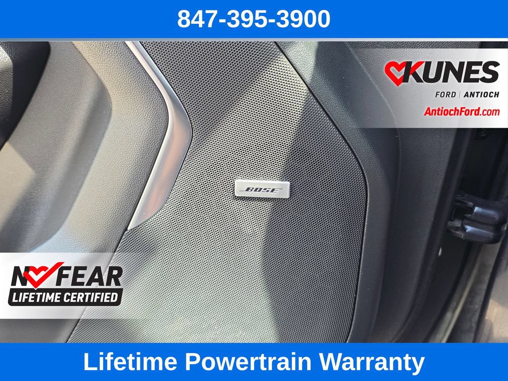 Used 2024 Chevrolet Suburban Premier AWD/4WD image 32