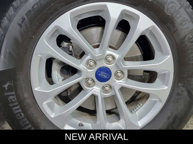Certified 2022 Ford Escape SE w/ Cold Weather Package AWD/4WD image 10