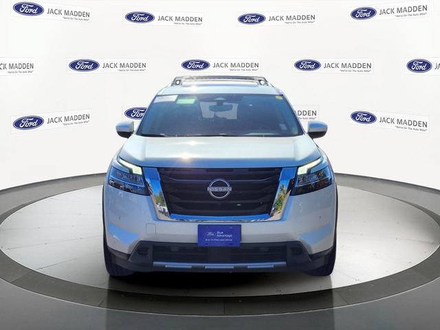 Used 2023 Nissan Pathfinder SL w/ SL Premium Package AWD/4WD image 8