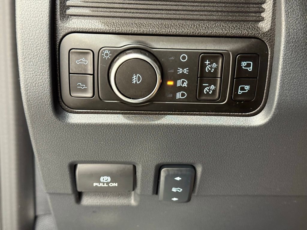 Certified 2025 Ford F450 Platinum image 31