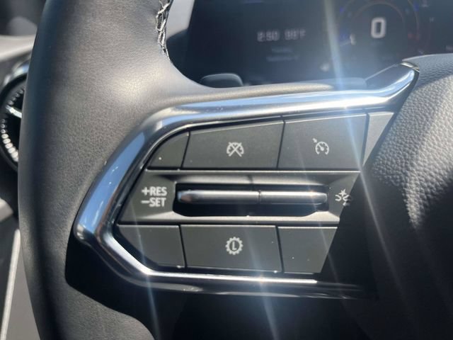Used 2026 Chevrolet Equinox LT w/ Safety and Technology Package FWD image 23