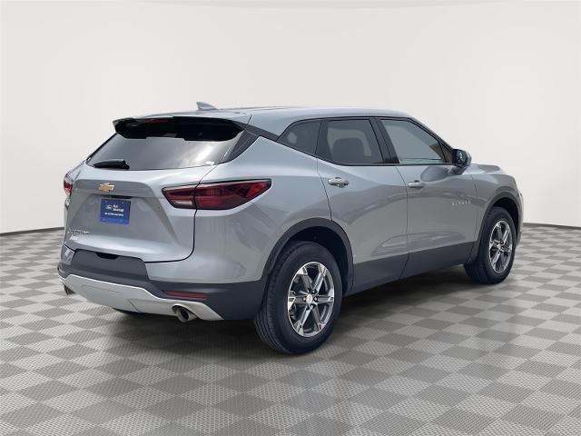 Used 2025 Chevrolet Blazer LT AWD/4WD image 7