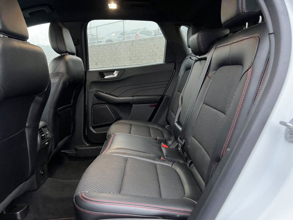 Certified 2023 Ford Escape ST-Line w/ Tech Pack #1 image 6