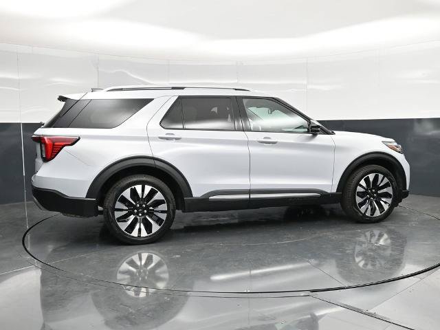 Certified 2025 Ford Explorer Platinum w/ LUX Leather Package AWD/4WD image 2