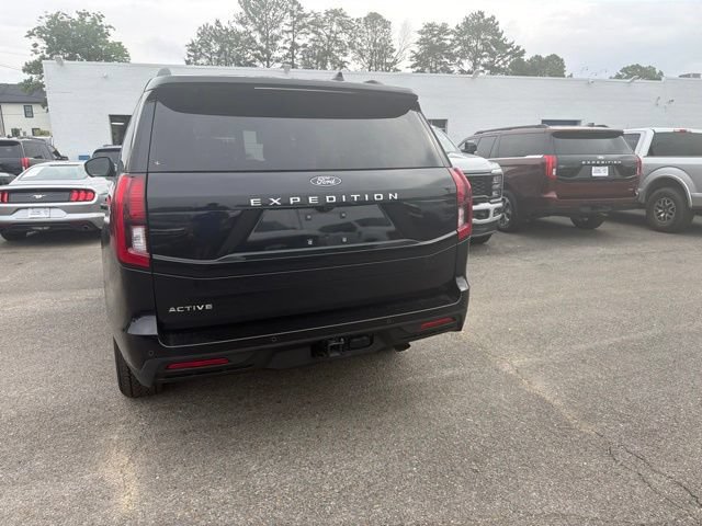 Certified 2025 Ford Expedition Active AWD/4WD image 24