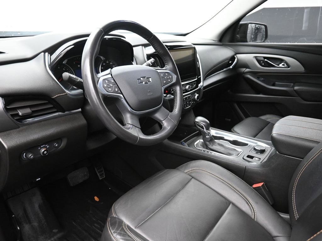 Used 2021 Chevrolet Traverse RS image 18