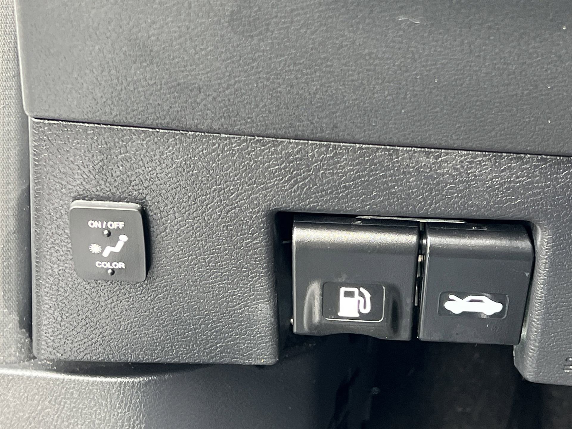 Used 2024 Nissan Kicks SV w/ Interior Electronics Package image 16