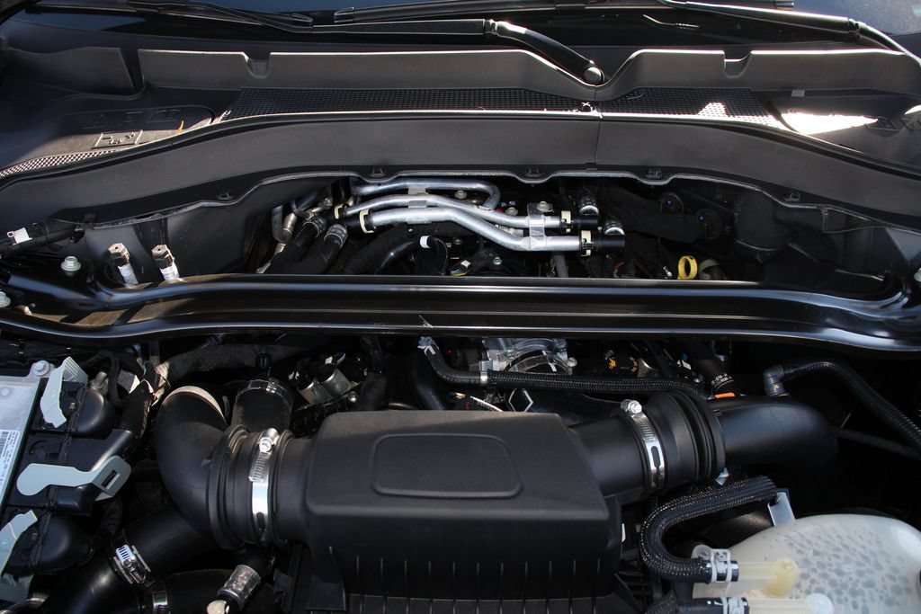Certified 2025 Ford Explorer ST AWD/4WD image 30