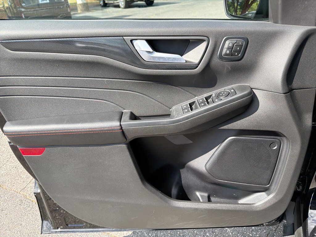 Certified 2023 Ford Escape ST-Line Elite AWD/4WD image 22