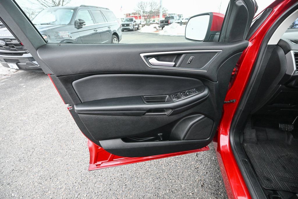 Certified 2024 Ford Edge SEL w/ Convenience Package image 24