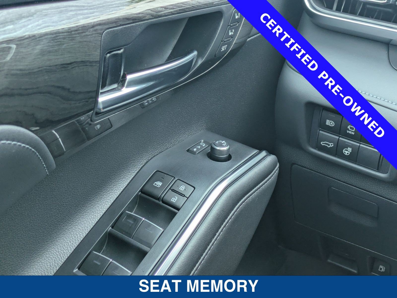 Used 2024 Toyota Highlander Platinum FWD image 27
