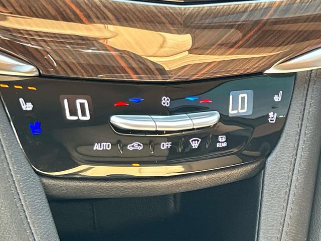 Used 2025 Cadillac XT6 Premium Luxury w/ Platinum Package AWD/4WD image 40