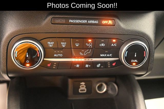 Certified 2025 Ford Escape ST-Line Select AWD/4WD image 13