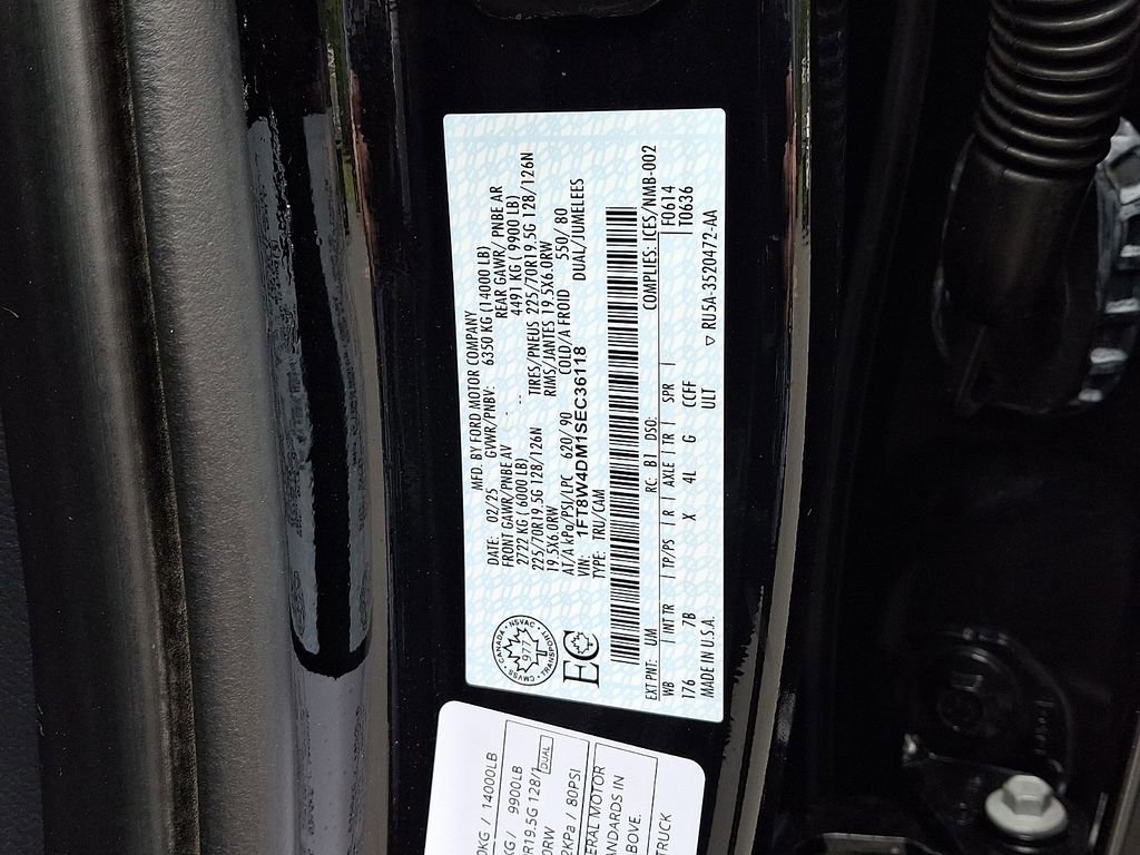 Certified 2025 Ford F450 Platinum AWD/4WD image 28