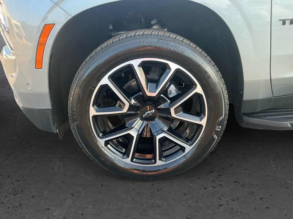 Used 2025 Chevrolet Tahoe RST w/ Comfort Package RWD image 13