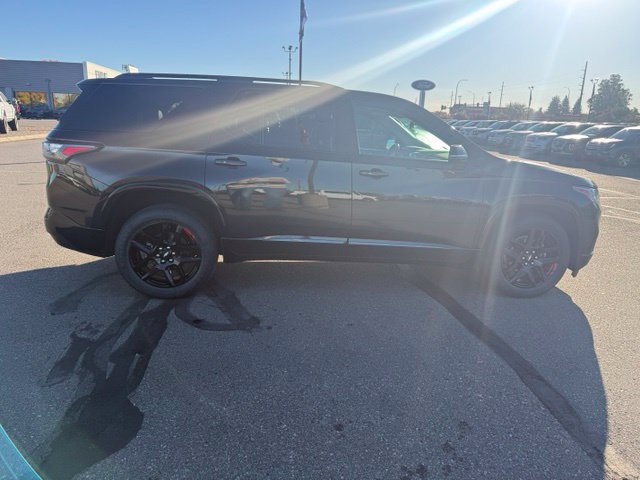 Used 2018 Chevrolet Traverse Premier w/ Redline Edition AWD/4WD image 11