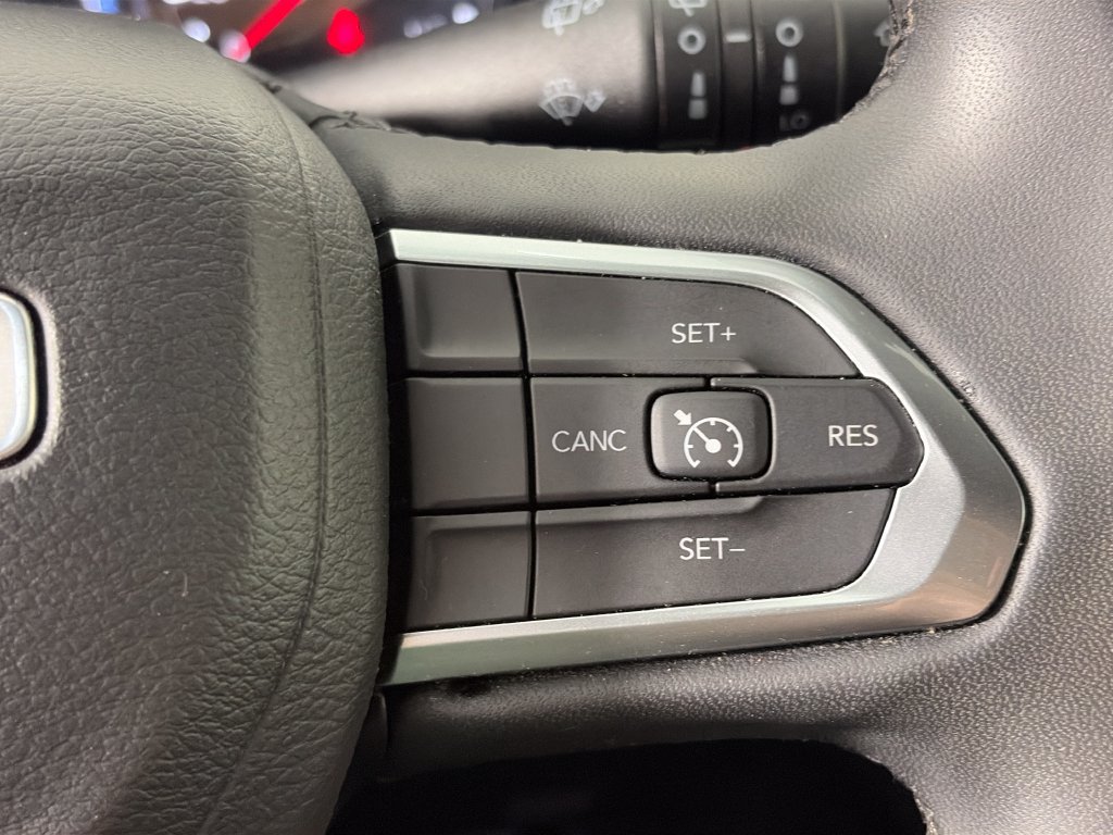 Used 2024 Jeep Compass Latitude AWD/4WD image 18