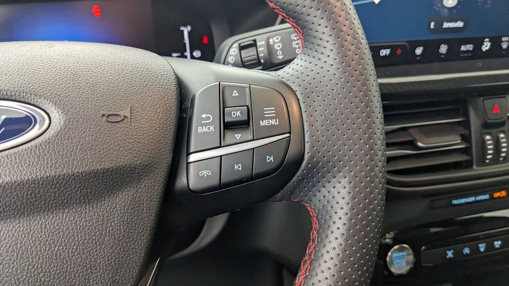 Certified 2023 Ford Escape ST-Line w/ Tech Pack #1 image 33