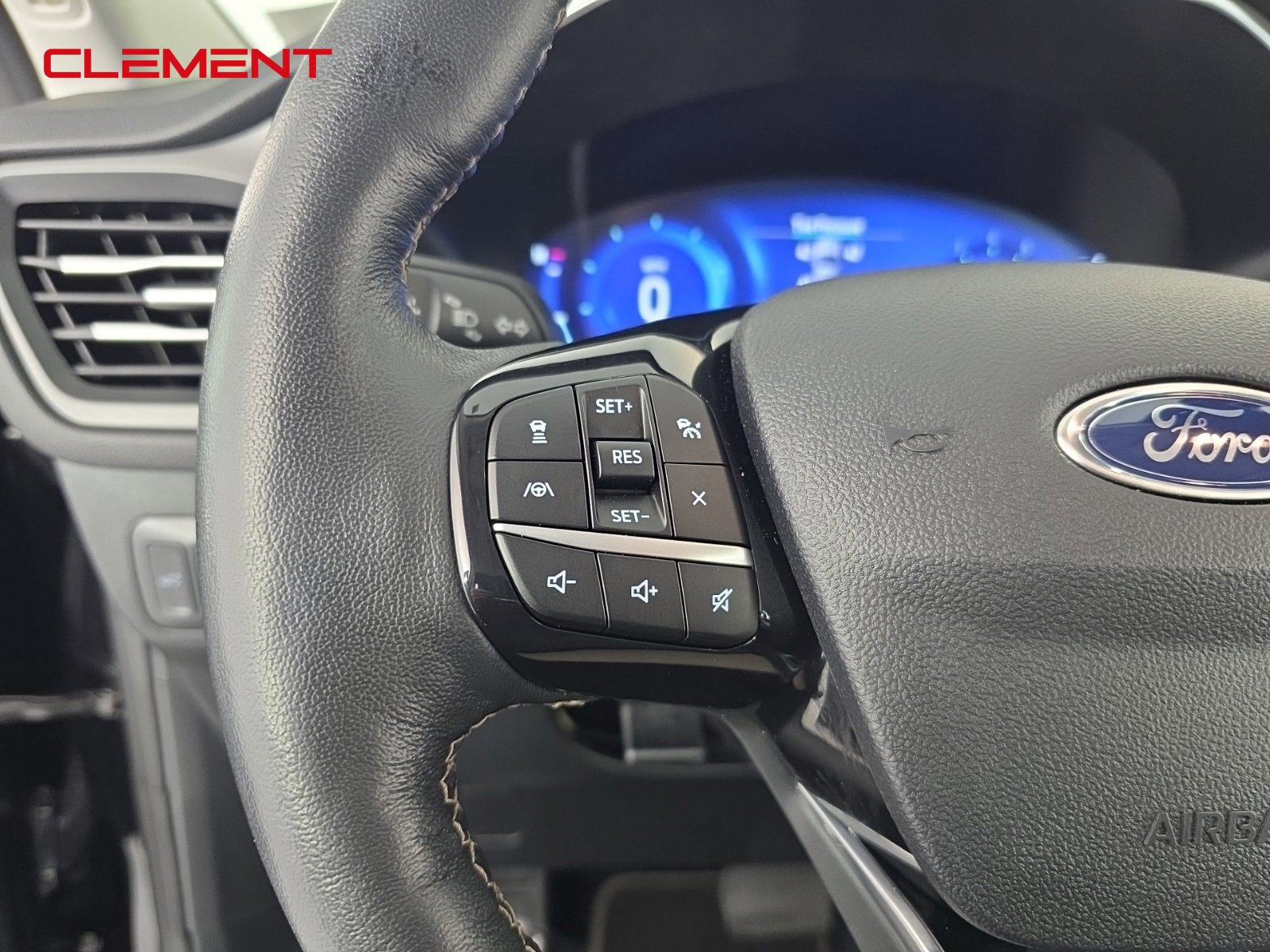 Certified 2022 Ford Escape Titanium w/ Titanium Elite Package image 16