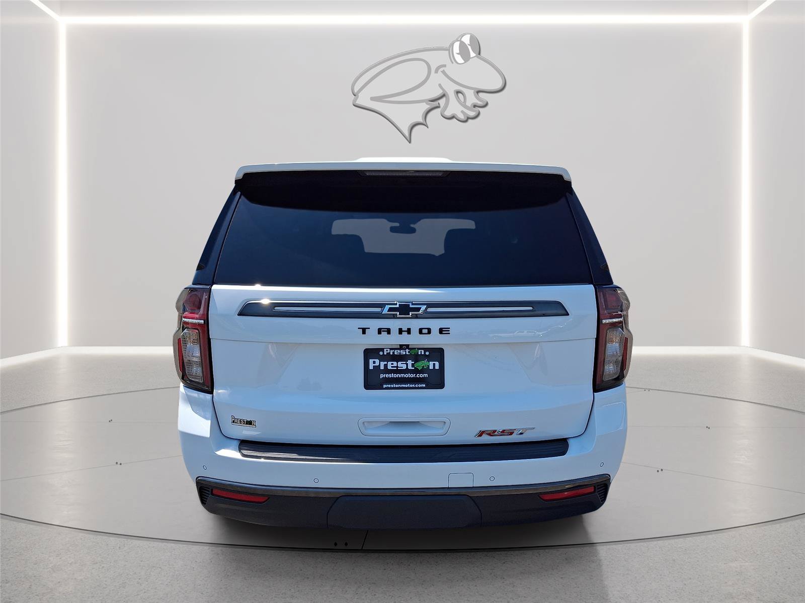 Used 2022 Chevrolet Tahoe RST w/ Luxury Package AWD/4WD image 4