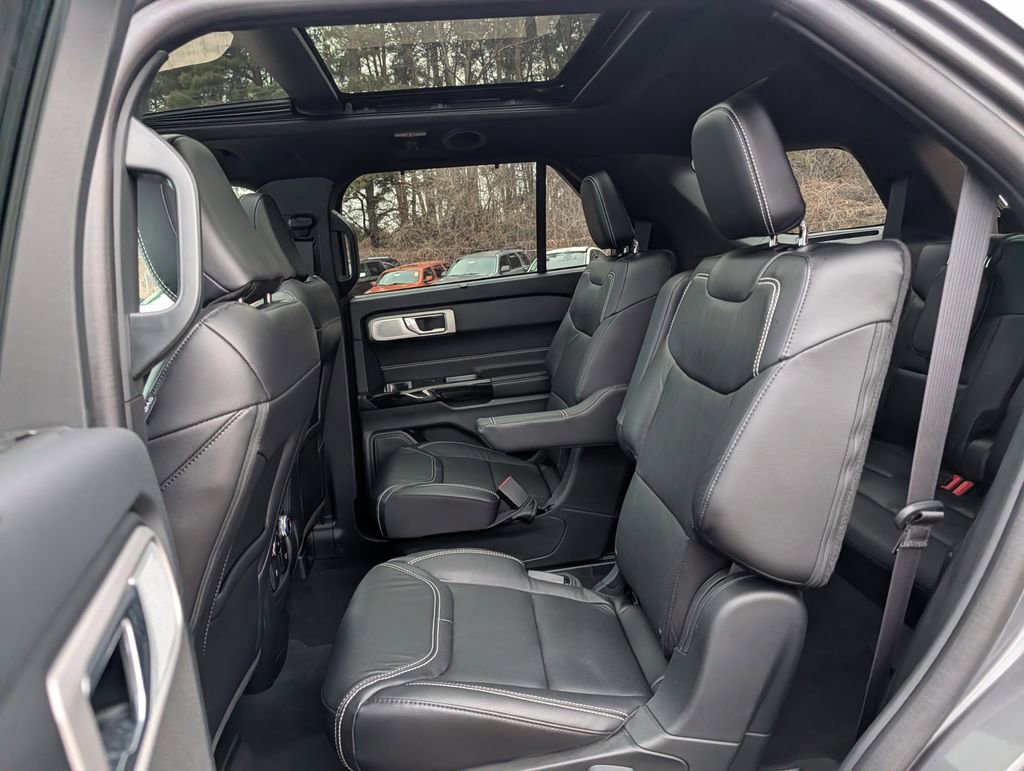 Certified 2024 Ford Explorer ST w/ Equipment Group 401A image 11
