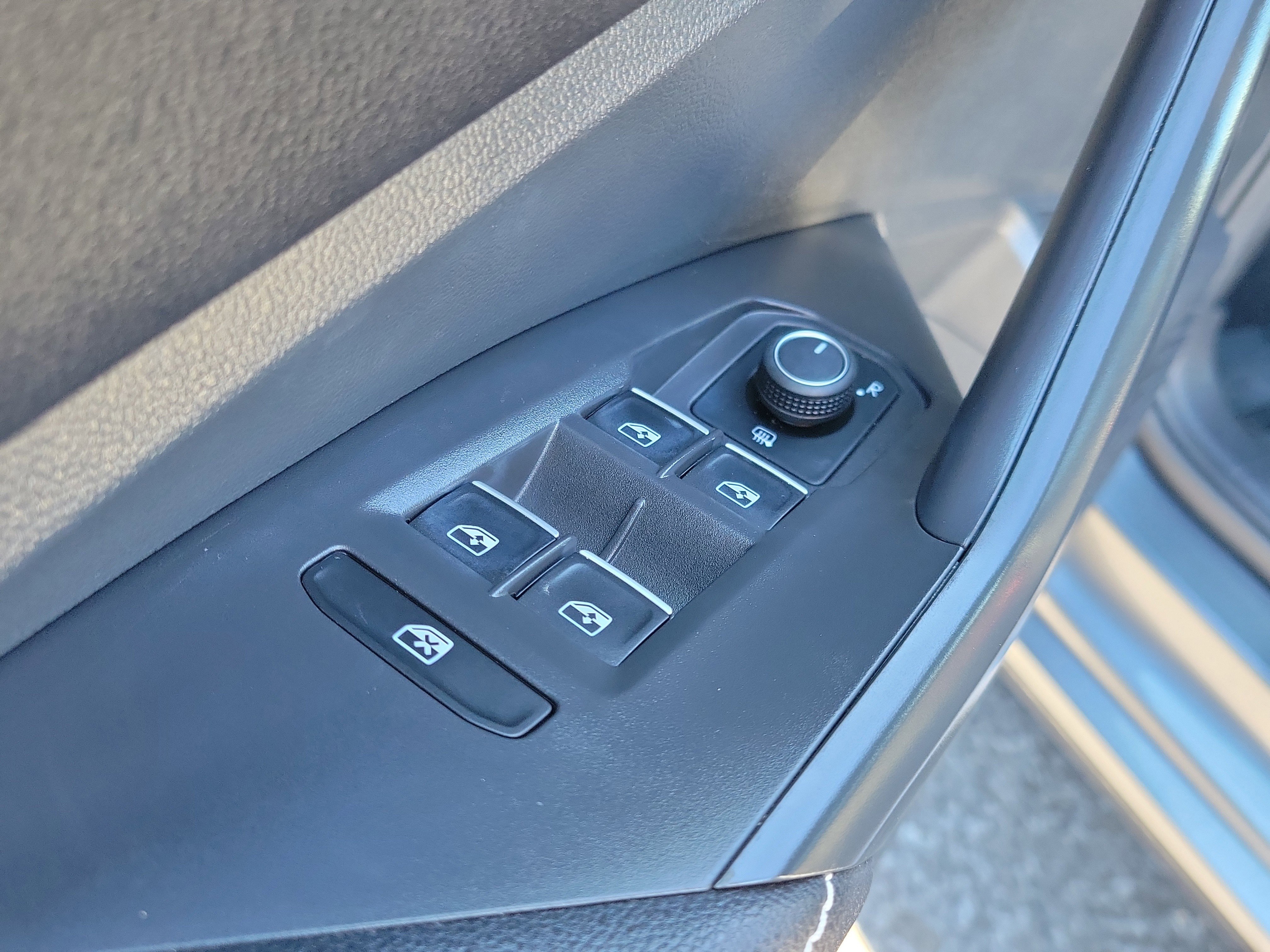 Used 2023 Volkswagen Jetta Sport image 20