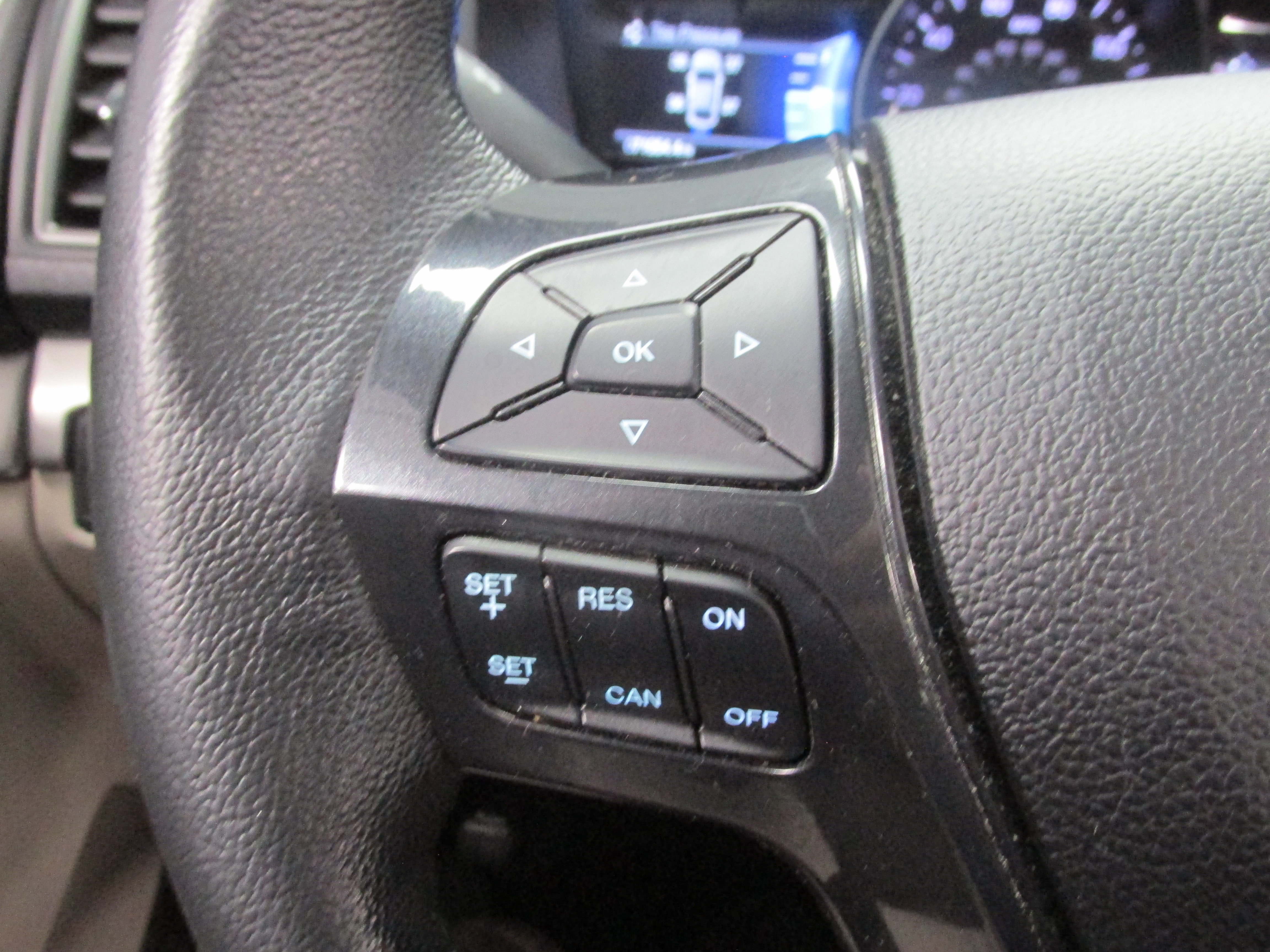 Certified 2019 Ford Explorer XLT w/ Equipment Group 201A image 37