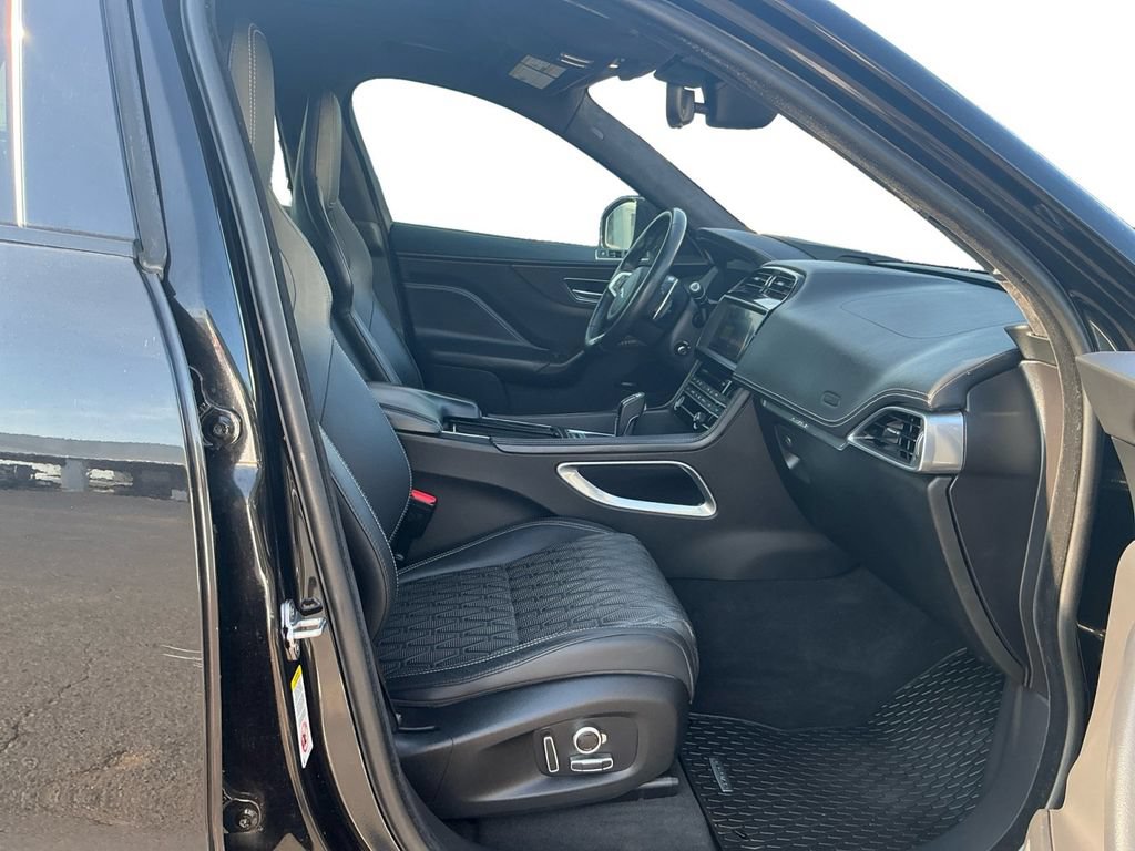 Used 2020 Jaguar F-PACE SVR AWD/4WD image 22