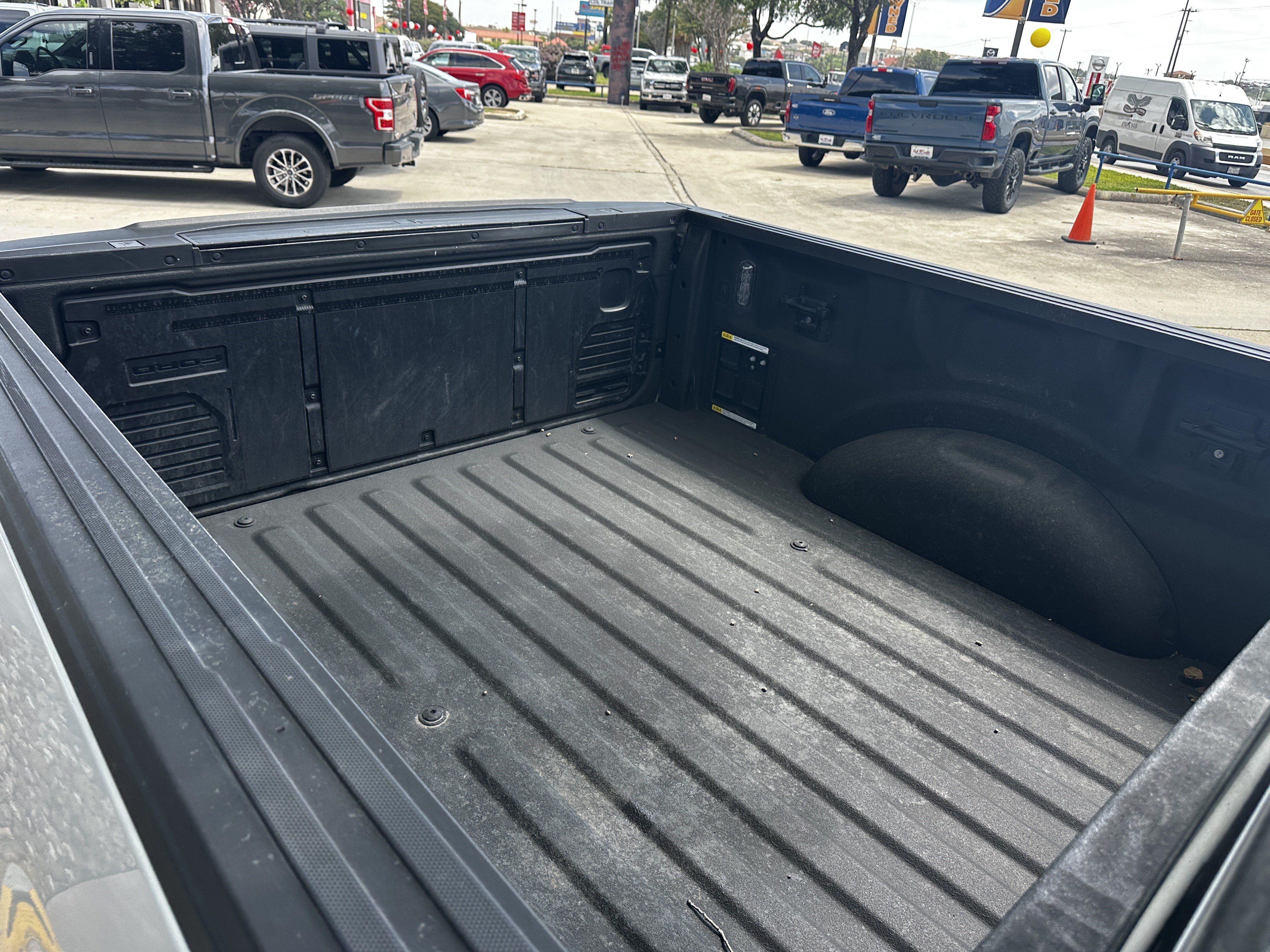 Certified 2023 Ford F150 Platinum w/ Equipment Group 701A High AWD/4WD image 7