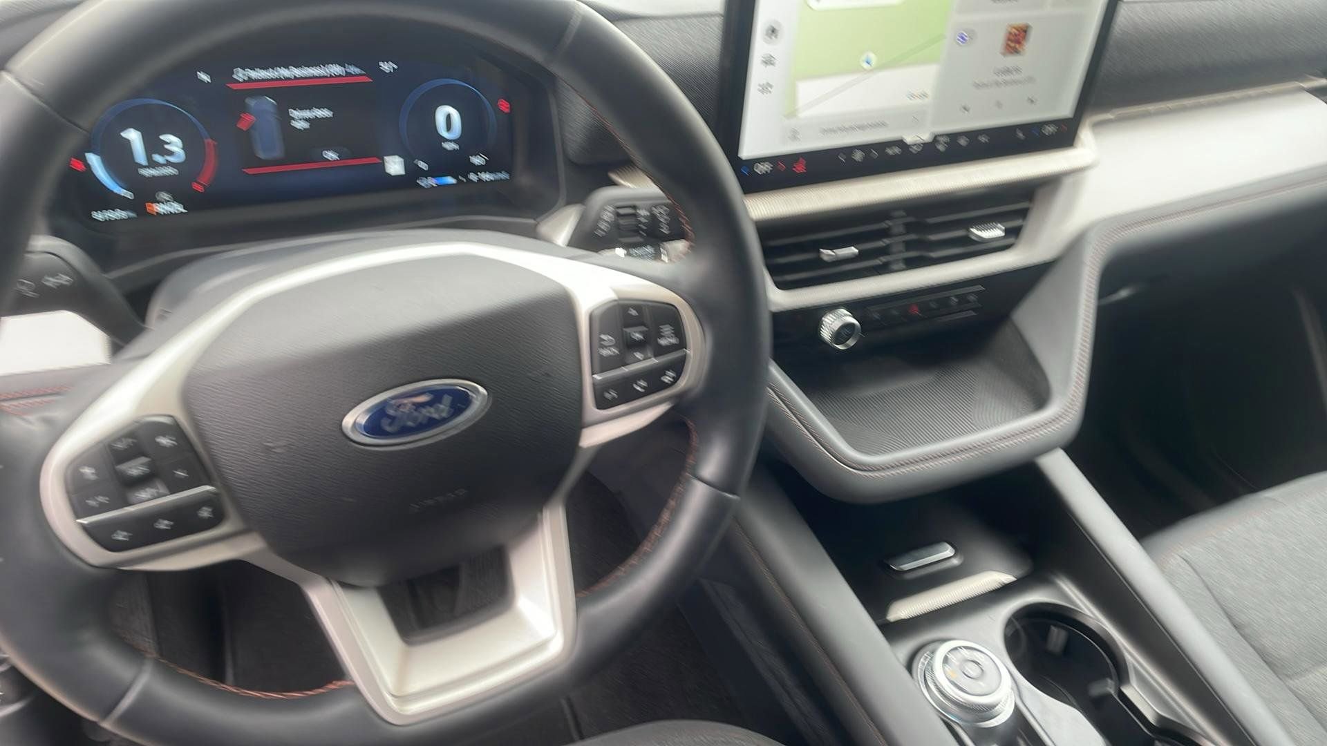Certified 2025 Ford Explorer Active AWD/4WD image 11