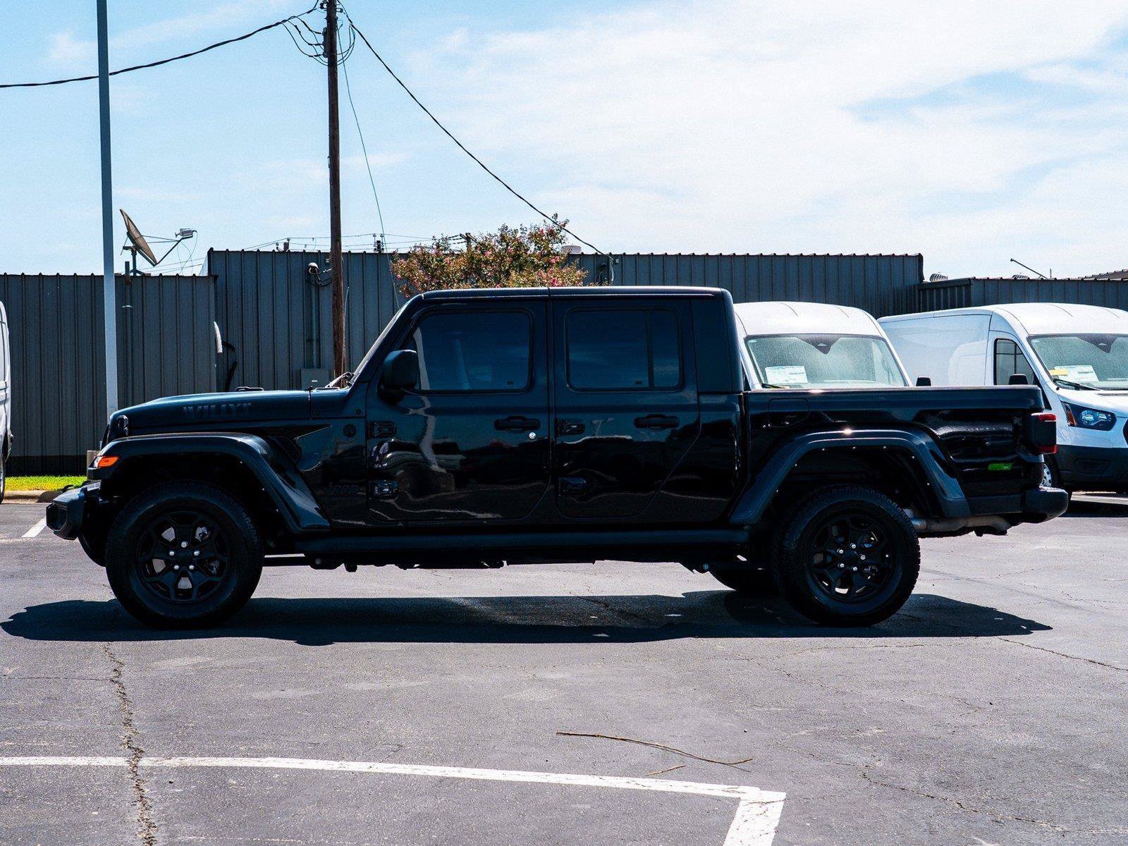 Used 2021 Jeep Gladiator Sport AWD/4WD image 6