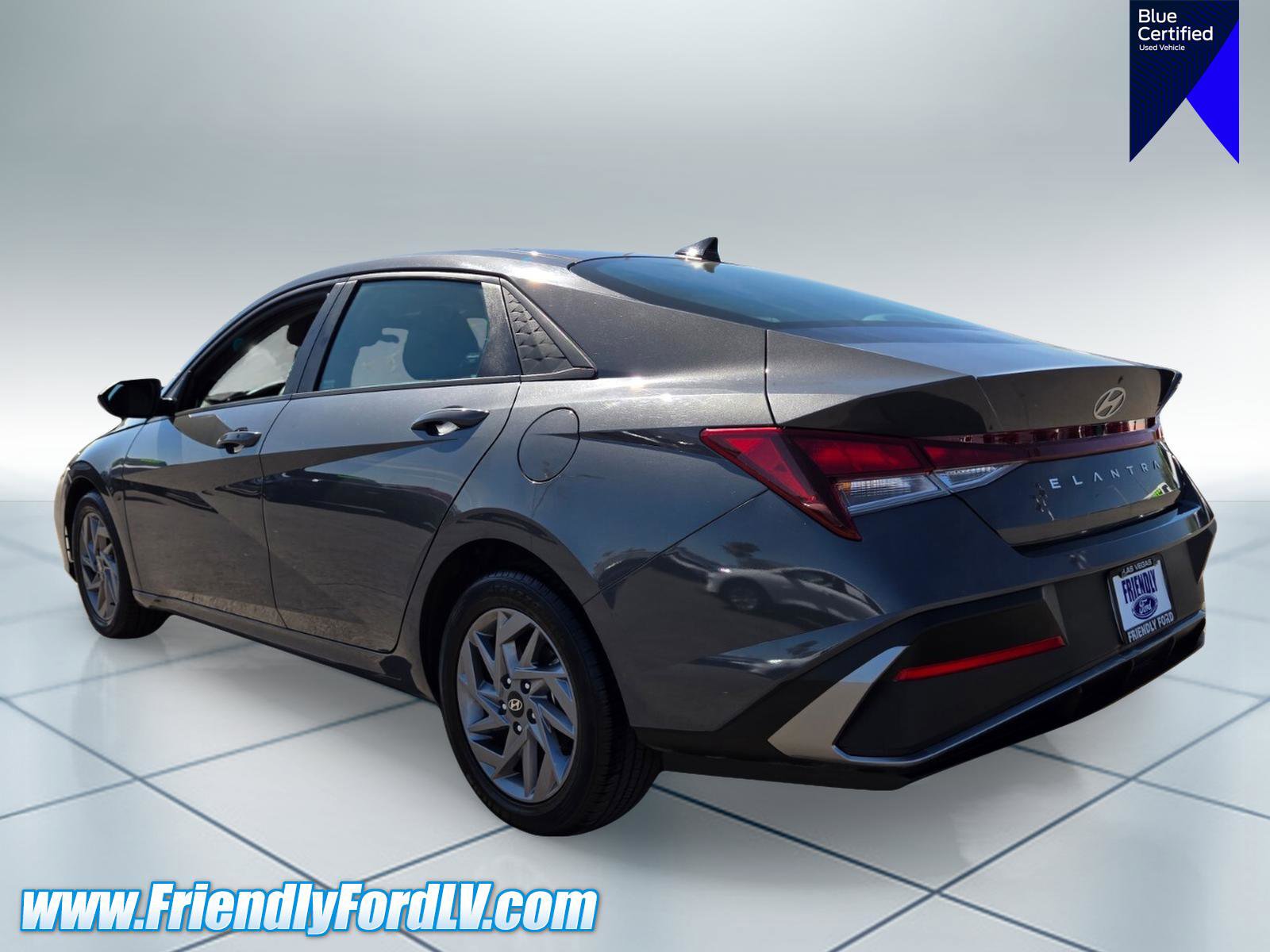 Used 2024 Hyundai Elantra SEL FWD image 5