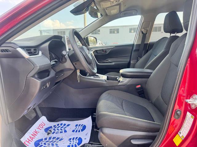 Used 2025 Toyota RAV4 LE FWD image 12