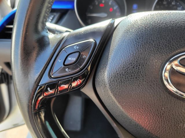 Used 2020 Toyota C-HR XLE image 24