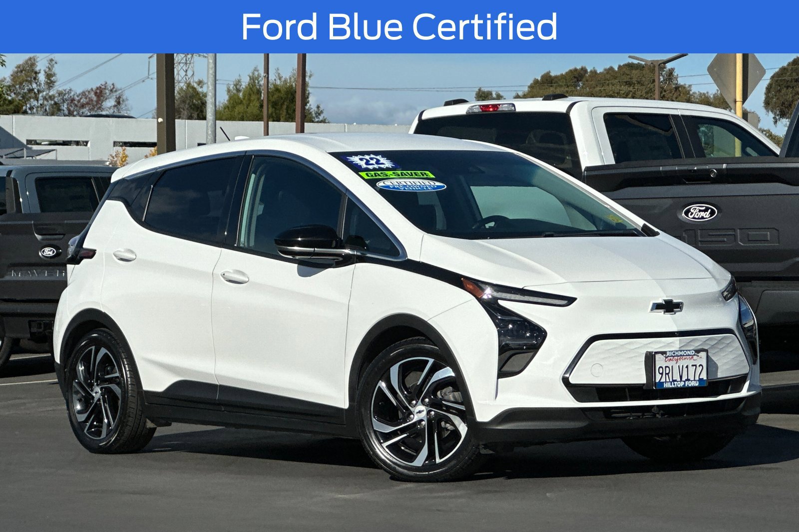 Used 2022 Chevrolet Bolt LT w/ Infotainment Package FWD image 2