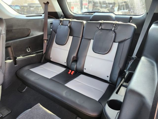 Certified 2023 Ford Explorer XLT w/ Equipment Group 202A image 18