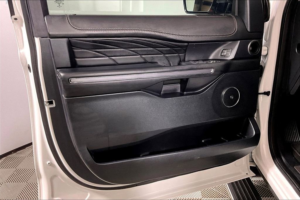Certified 2021 Ford Expedition Platinum image 18