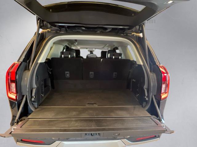 Certified 2025 Ford Expedition Platinum w/ Driver's Package AWD/4WD image 28