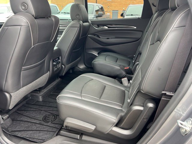 Used 2019 Buick Enclave Avenir w/ Avenir Technology Package AWD/4WD image 24