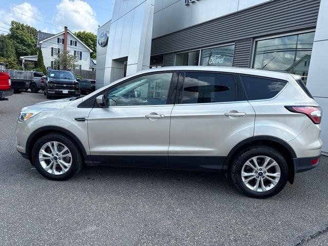 Certified 2017 Ford Escape SE w/ SE Cold Weather Package AWD/4WD image 9